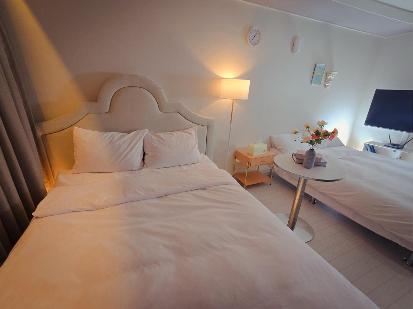 Dongseongro Dsr&U Hotel Room Daegu Bagian luar foto